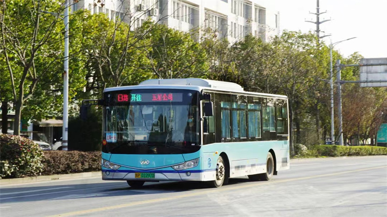 electric bus manufacturers