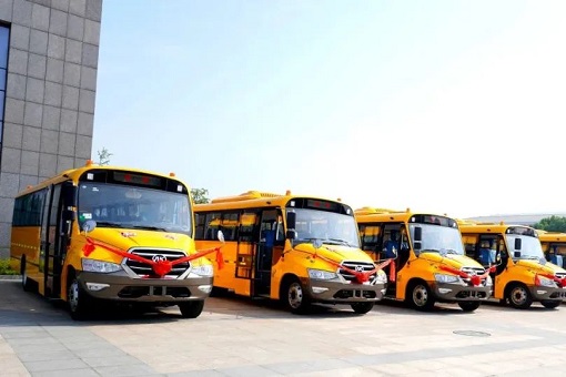Ankai School Buses Safeguard Students' Travel on the Road