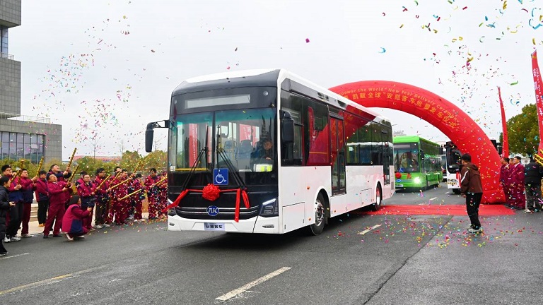 Six Decades of Deep Cultivation, Ankai Bus Rides the Wind to Global Success!